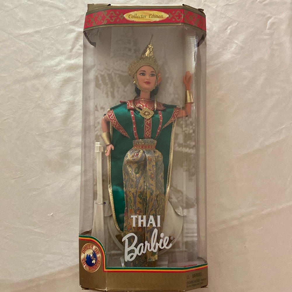 Barbie Collectors Edition Dolls of the World Collection " Thai Barbie " 1997
